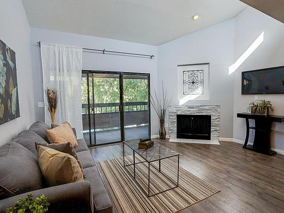 2nd image of 5998 N 78th St Unit 218