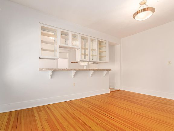 5th image of 1421 N Gilpin St APT 10