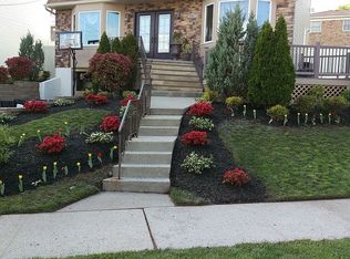 501 Edgegrove Ave, Staten Island, NY 10312