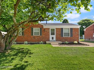 180 Summers Dr, Louisville, KY 40229
