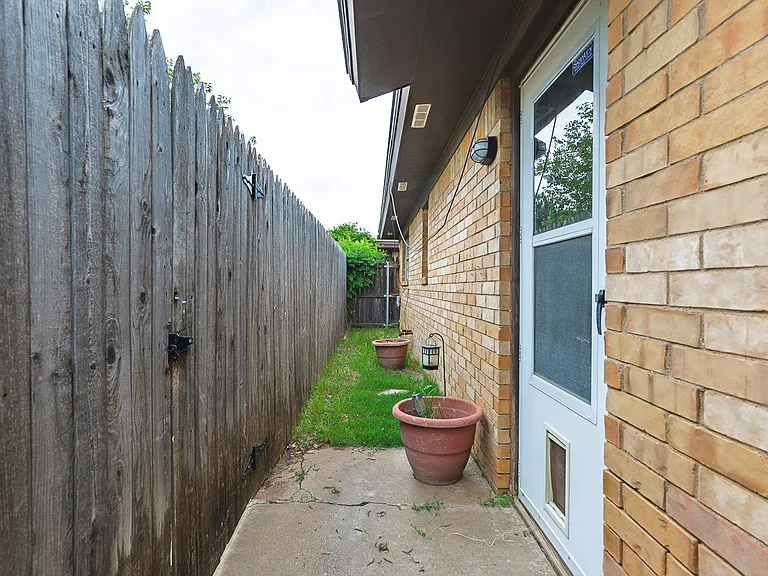 4407 75th Dr #B — Photo 20