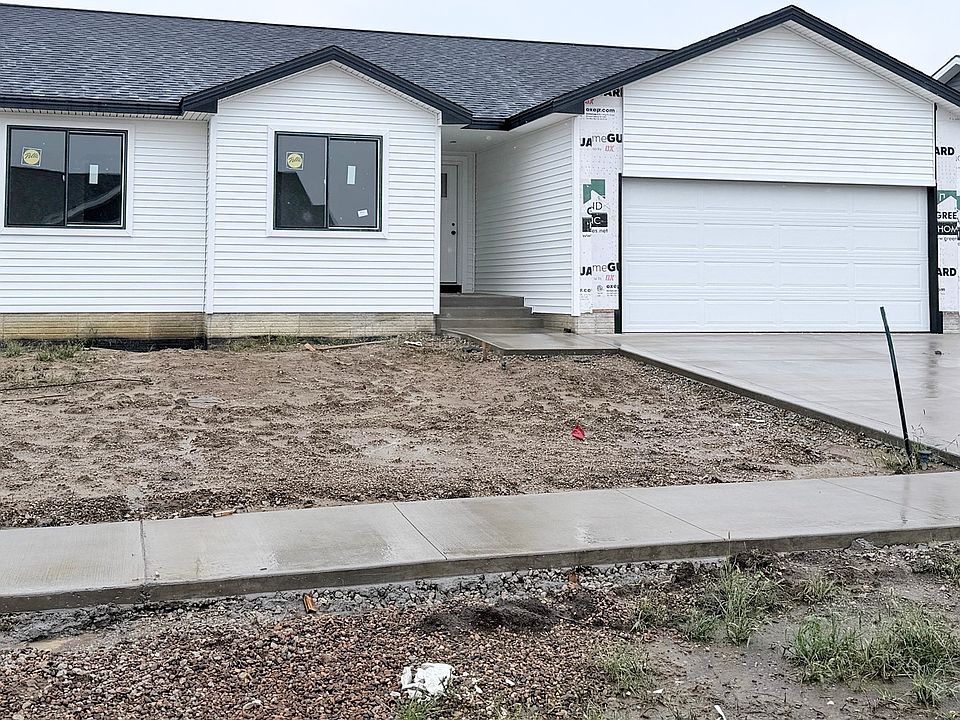 1st image of 3192 Marigold Cir