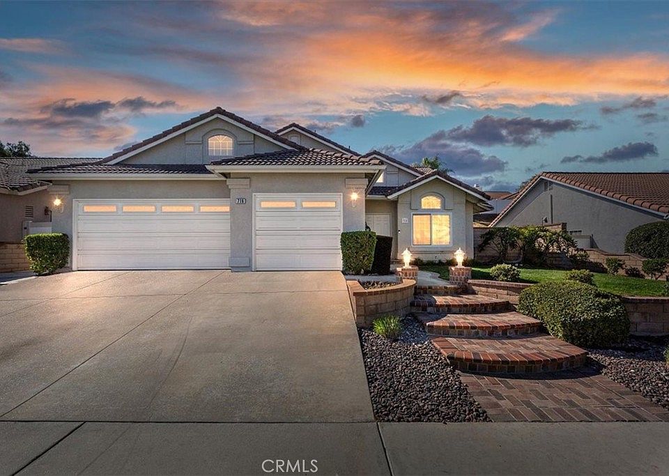 1st image of 716 Black Oak Cir