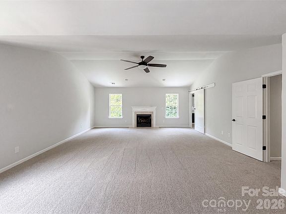 4th image of 4024 Fifendrum Ln