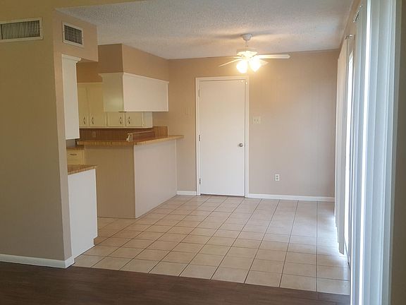 5th image of 5058 Wingfoot Ln #B