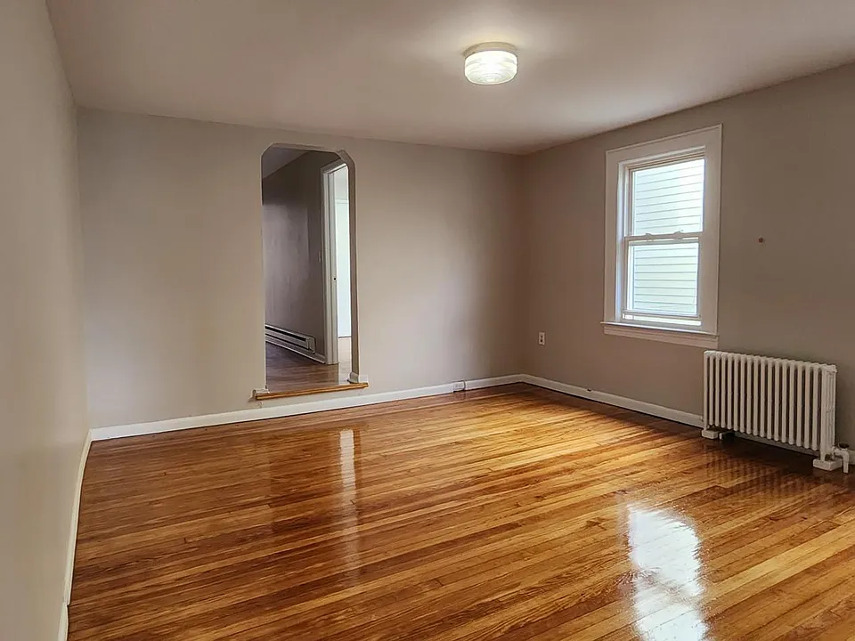 216 Elm St