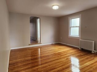 216 Elm St, Newark, NJ 07105