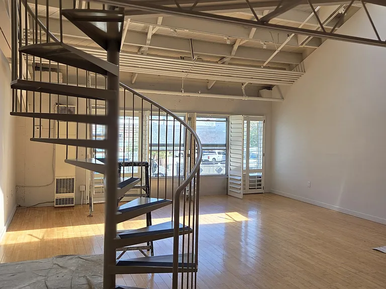 6037 Christie Ave — Photo 10