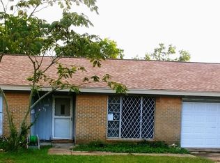 1519 W 11th St, Freeport, TX 77541