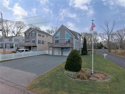 7 Circuit Dr, Narragansett, RI, 02882