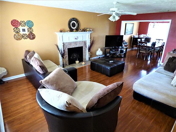 3rd image of 1833 Antebellum Dr