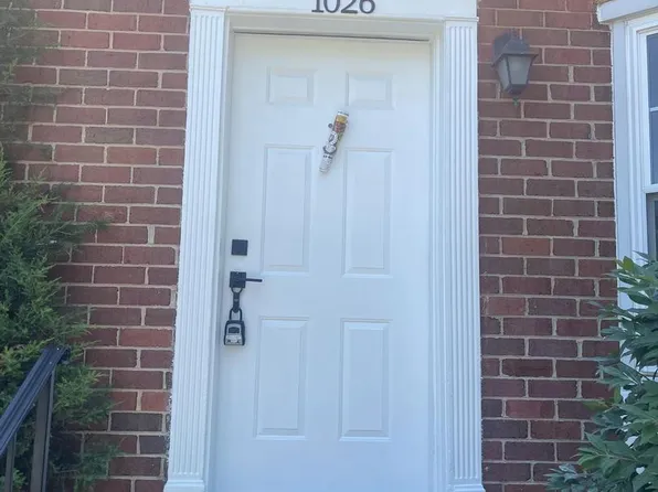1026 Travis Ln, Gaithersburg, MD 20879