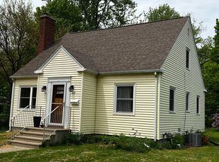 123 E Riverside St, Williamston, MI 48895