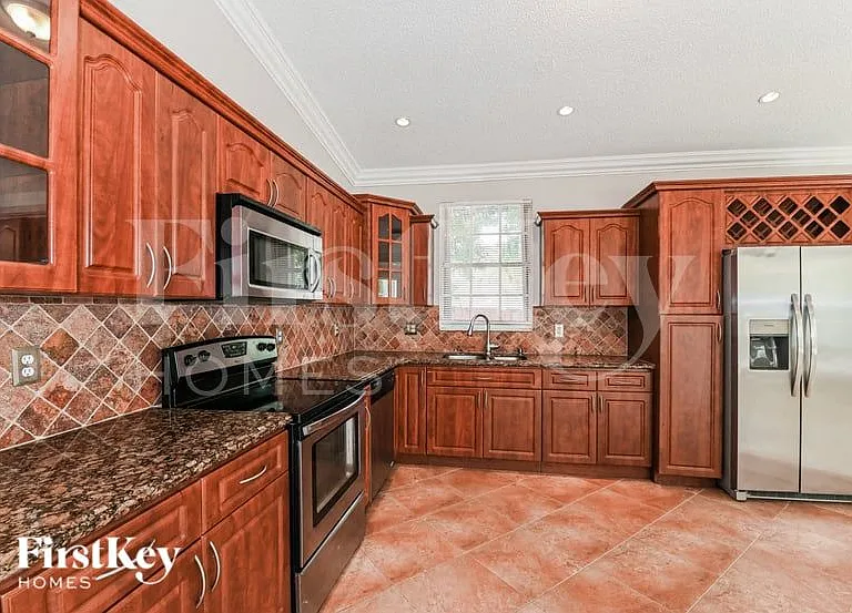 10901 SW 161st Pl — Photo 5