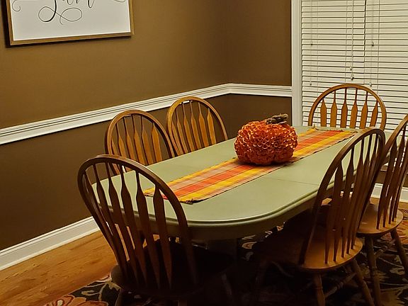 Dining Room with Tray Ceiling