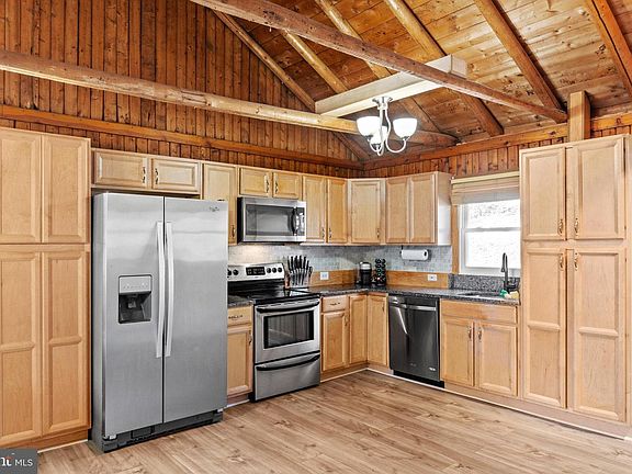 5th image of 12646 High Sierra Rd