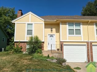 837 S Lindenwood Dr #837, Olathe, KS 66062
