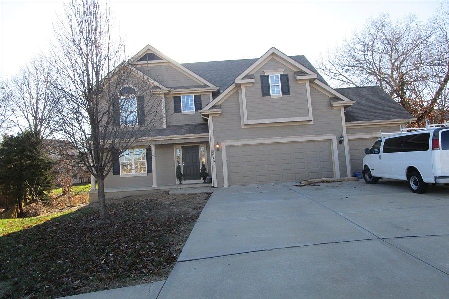 1st image of 8616 N Dawn Ave