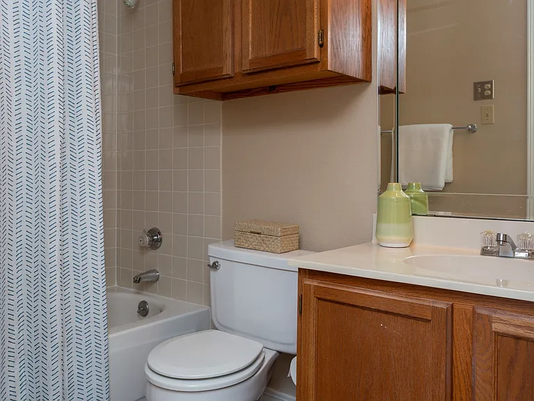 Tallow Wood Apartments — Photo 6
