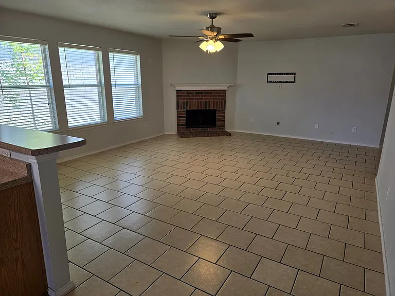 2837 Terrace Dr — Photo 7