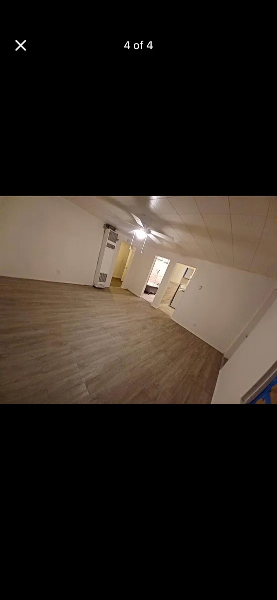 Building Photo - 623 W Holland Ave #4