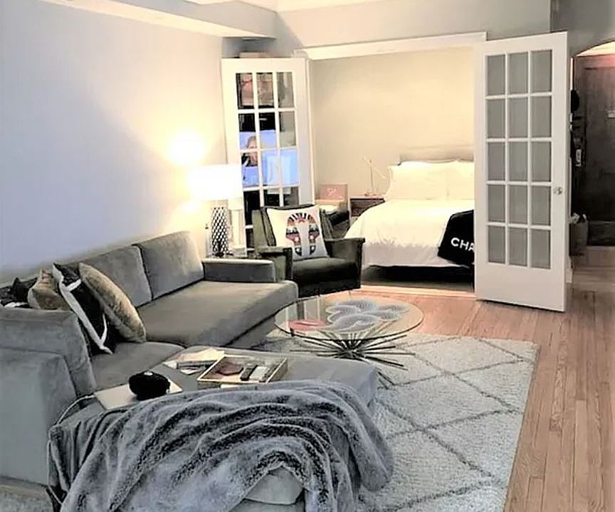 1st image of 333 W 56th St APT 6H