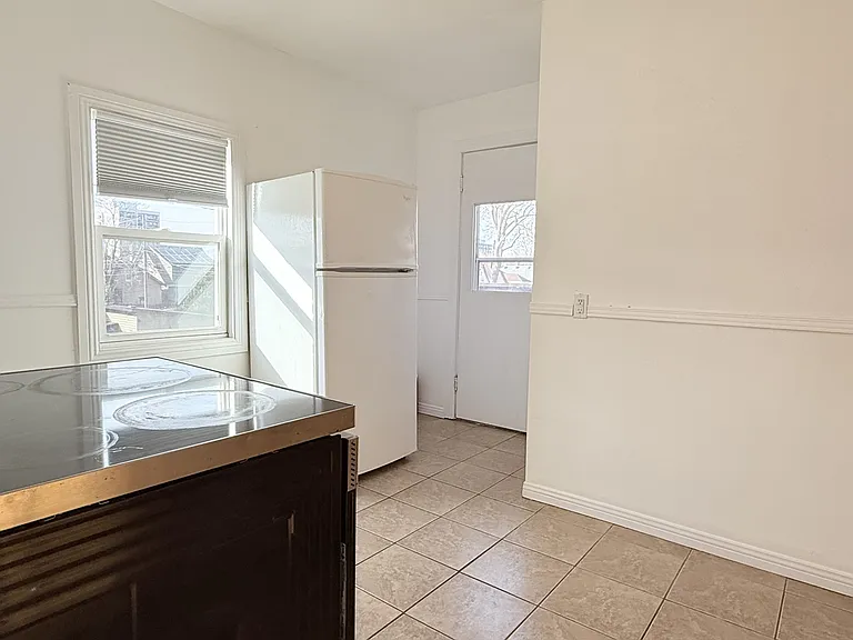 106 Shepherd St E #106 — Photo 3