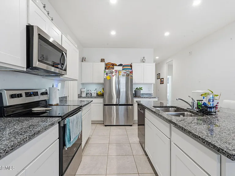 35834 W San Ildefanso Ave — Photo 12