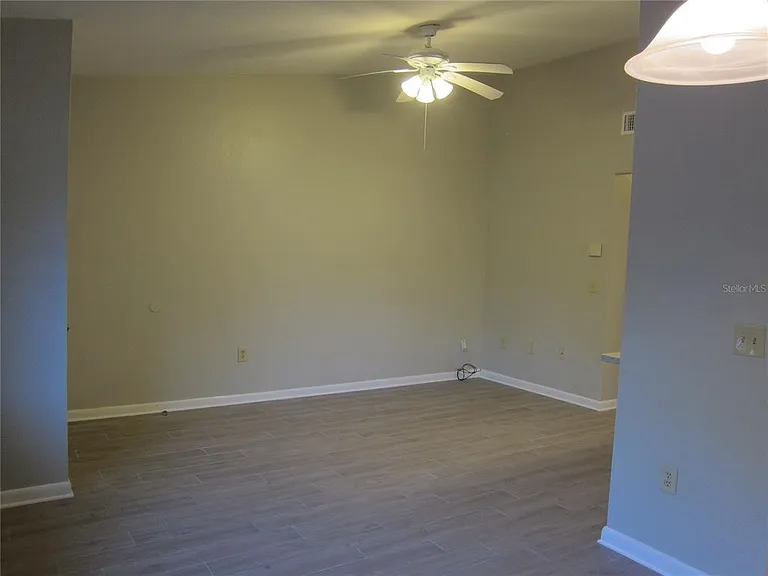 7019 SW 21st Ln — Photo 10