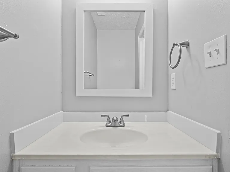 Mt. Tabor Apartments — Photo 41