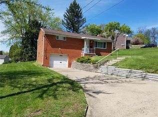 4775 Robert Dr, Bethel Park, PA 15102