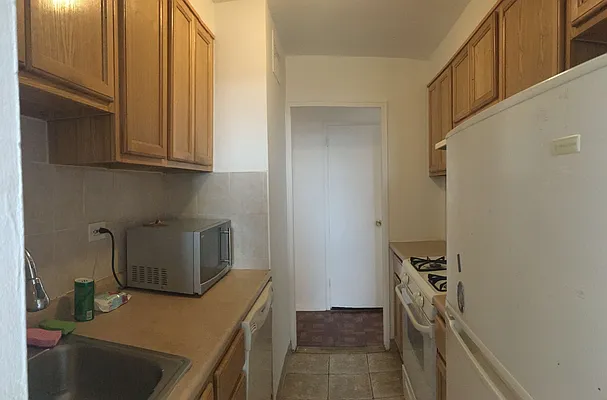 Sold by EZ Sell Realty | media 9