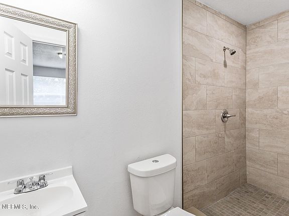 5th image of 1403 W 22nd St