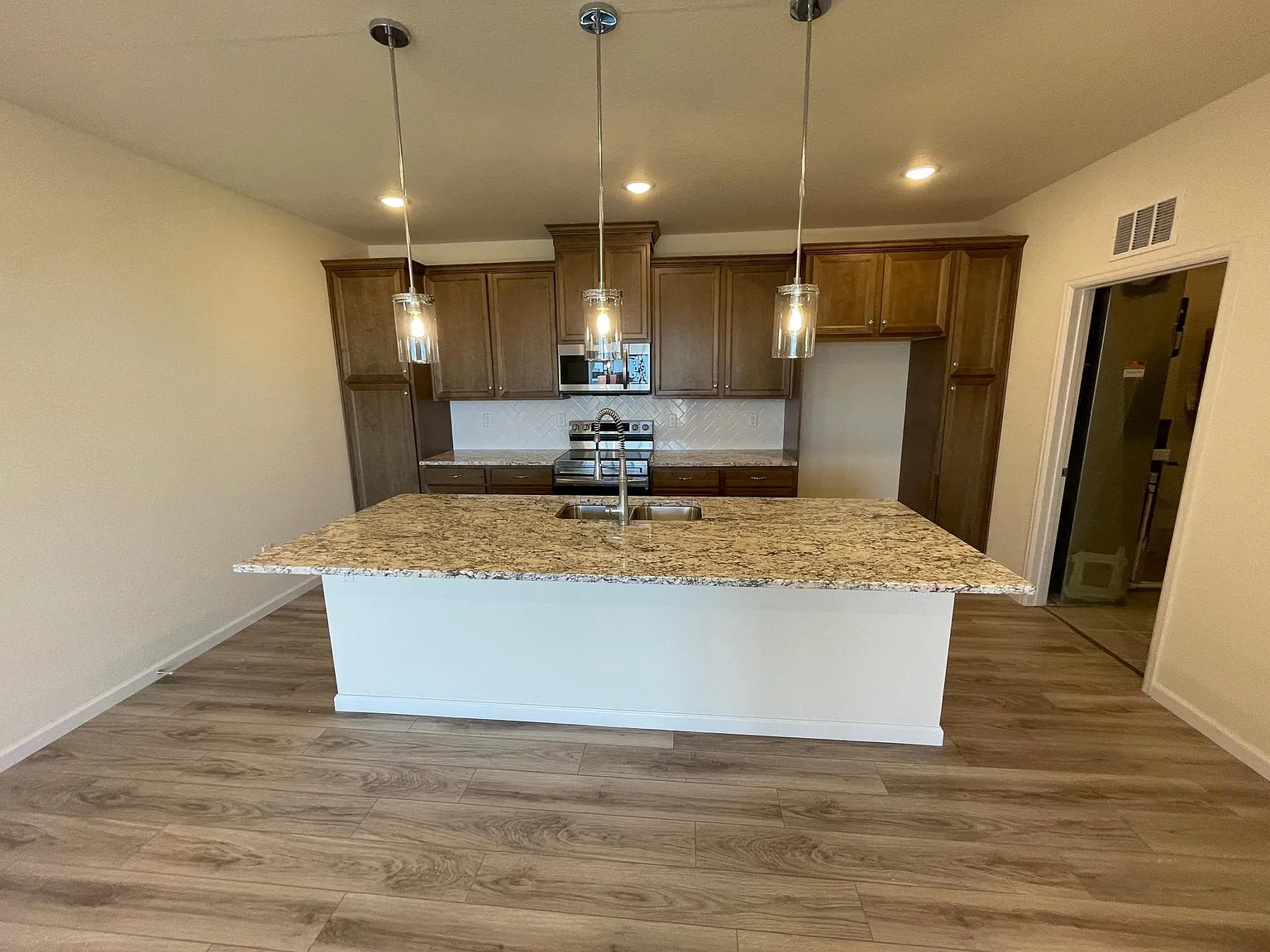 3815 Presidio Point — Photo 2