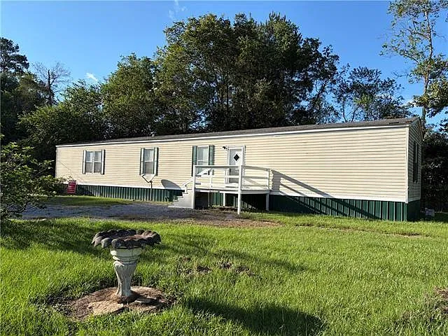 3 bed, 2.0 bath, 1280 sqft, $1,100 — Photo 1
