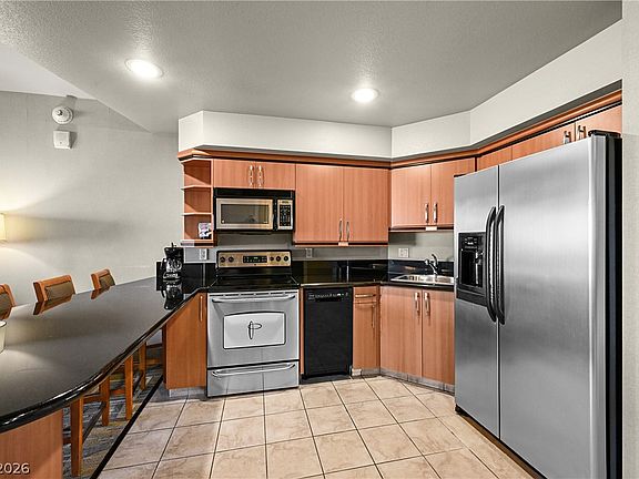 3rd image of 211 E Flamingo Rd #1407