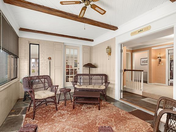 4th image of 535 Woodhill Rd