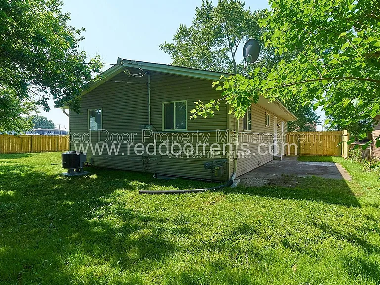 5422 Greenfield Ave — Photo 20