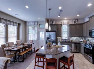 8307 Huntington Ln, Baytown, TX 77521