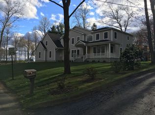 574 Green Ln, River Vale, NJ 07675