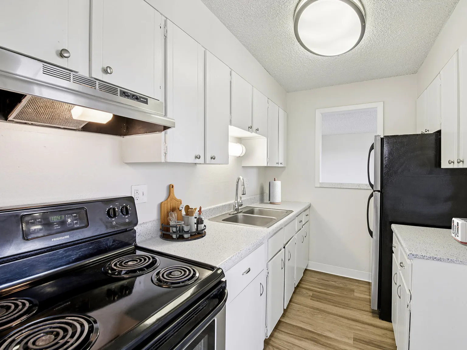 Meridian Garden Apartments — Photo 4