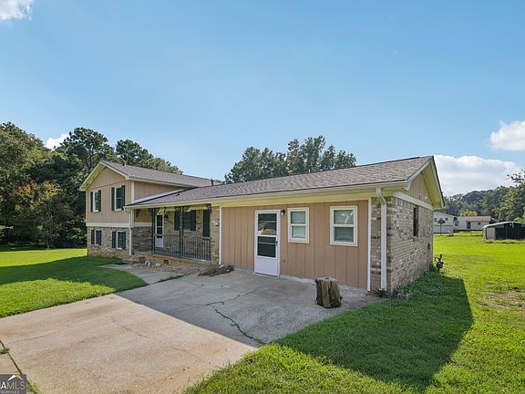 3rd image of 4773 Bell Cir SE