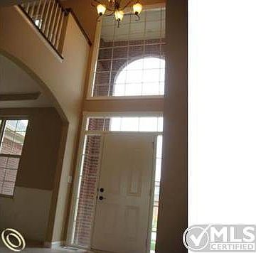 Foyer main.JPG