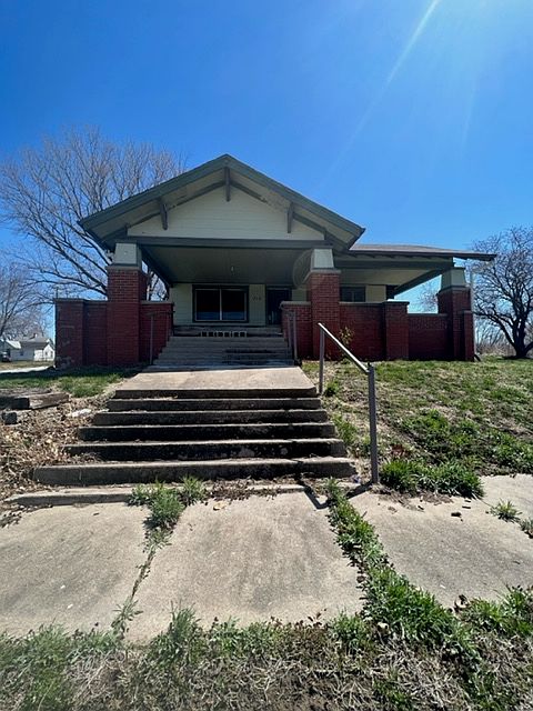 1st image of 710 Summer Ave