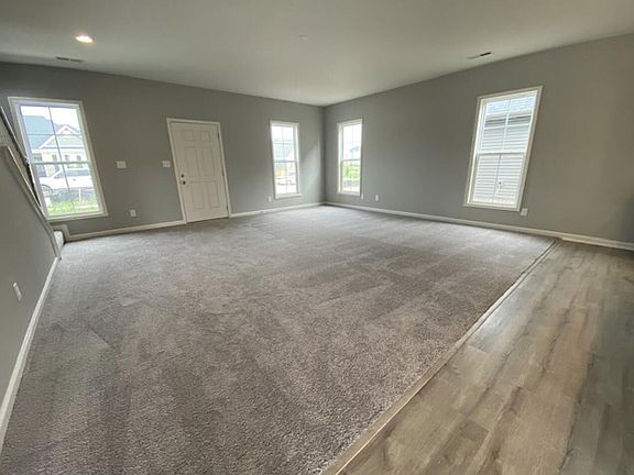 5th image of 165 Kinglet Pointe