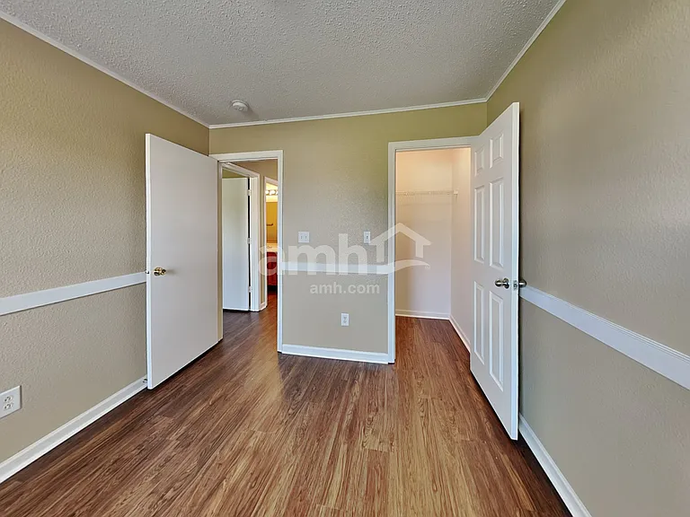 5719 Wood Hollow Dr — Photo 14