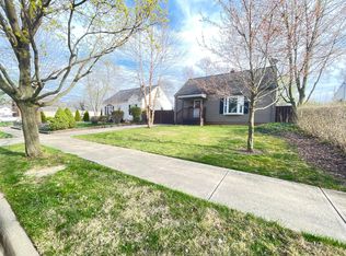 5720 Wellington Rd, Lyndhurst, OH 44124