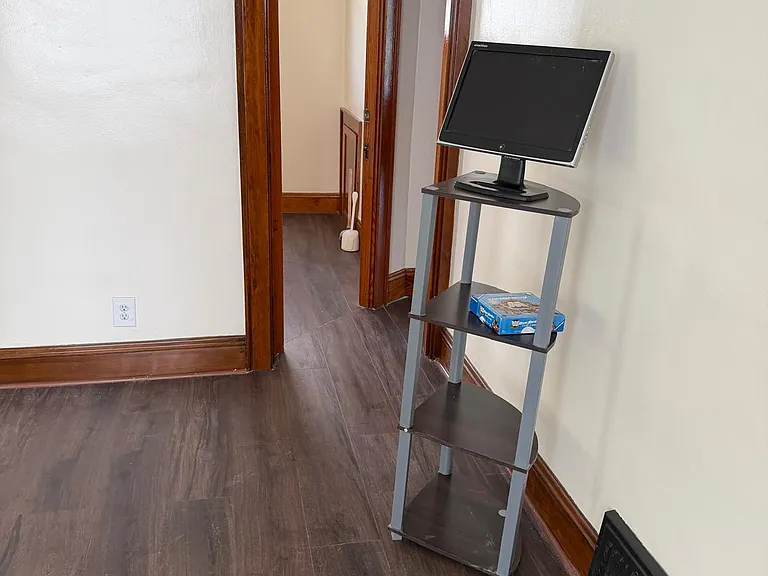 9808 Parkview Ave #1 — Photo 7