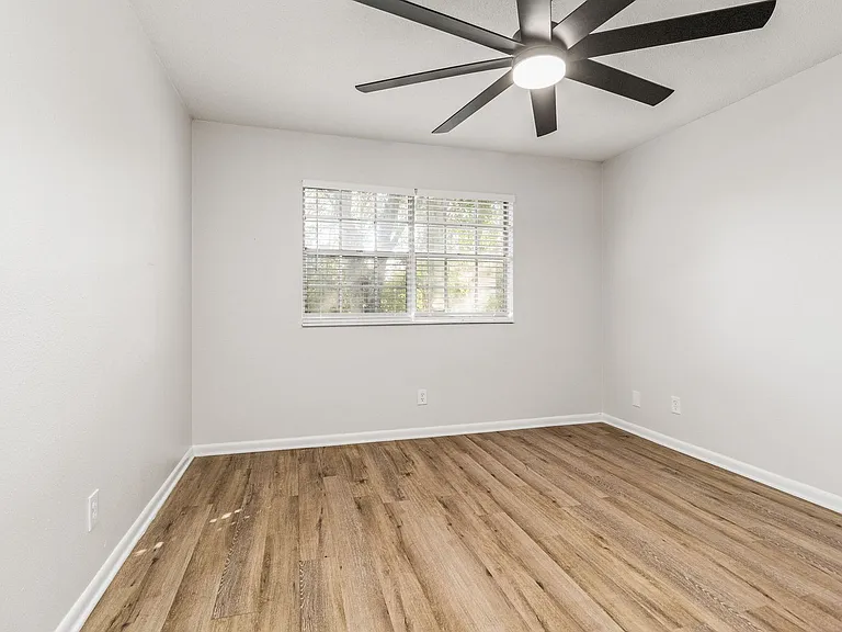 6665 Magnolia St — Photo 26