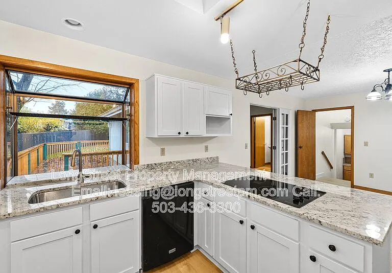 13777 SE 115th Ave — Photo 5